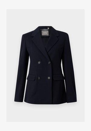 Marineblå dobbeltradet blazer med hakkede revers, fire sorte knapper og to forlommer med klap, mærket MM, vist på hvid baggrund.