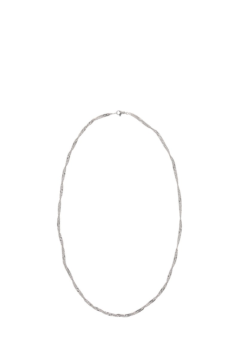 Sølv kæde halskæde med et snoet design, har en abstrakt tekstur og en simpel lås. Den overordnede form er oval.