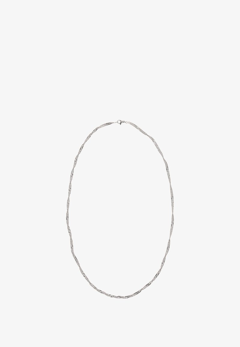 Sølv kæde halskæde med et snoet design, har en abstrakt tekstur og en simpel lås. Den overordnede form er oval.