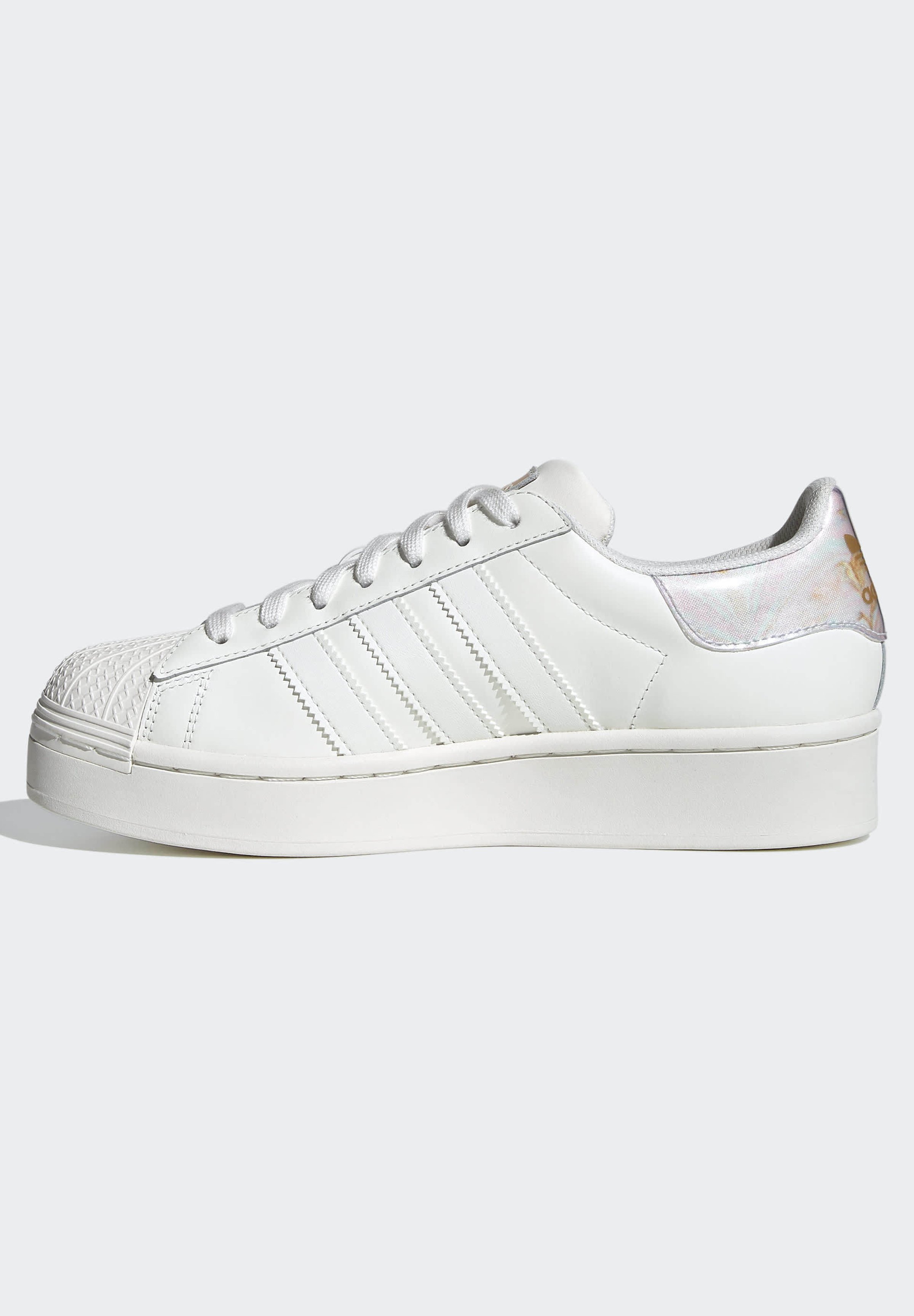 adidas Originals SUPERSTAR SPORTS INSPIRED SHOES - Baskets basses -  cwhite/cwhite/goldmt/écru - ZALANDO.BE