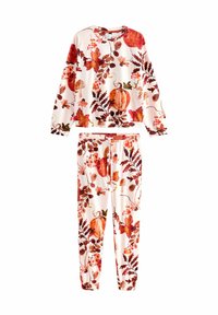 Twee-delige pyjama set met een longsleeve top en een broek met elastische tailleband, met een witte basis en een kleurrijke herfstbladeren en pompoenen print.