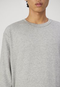 Abercrombie & Fitch WAFFLE CROP HEATHER  - Μπλούζα με μακριά μανίκια - grey heather