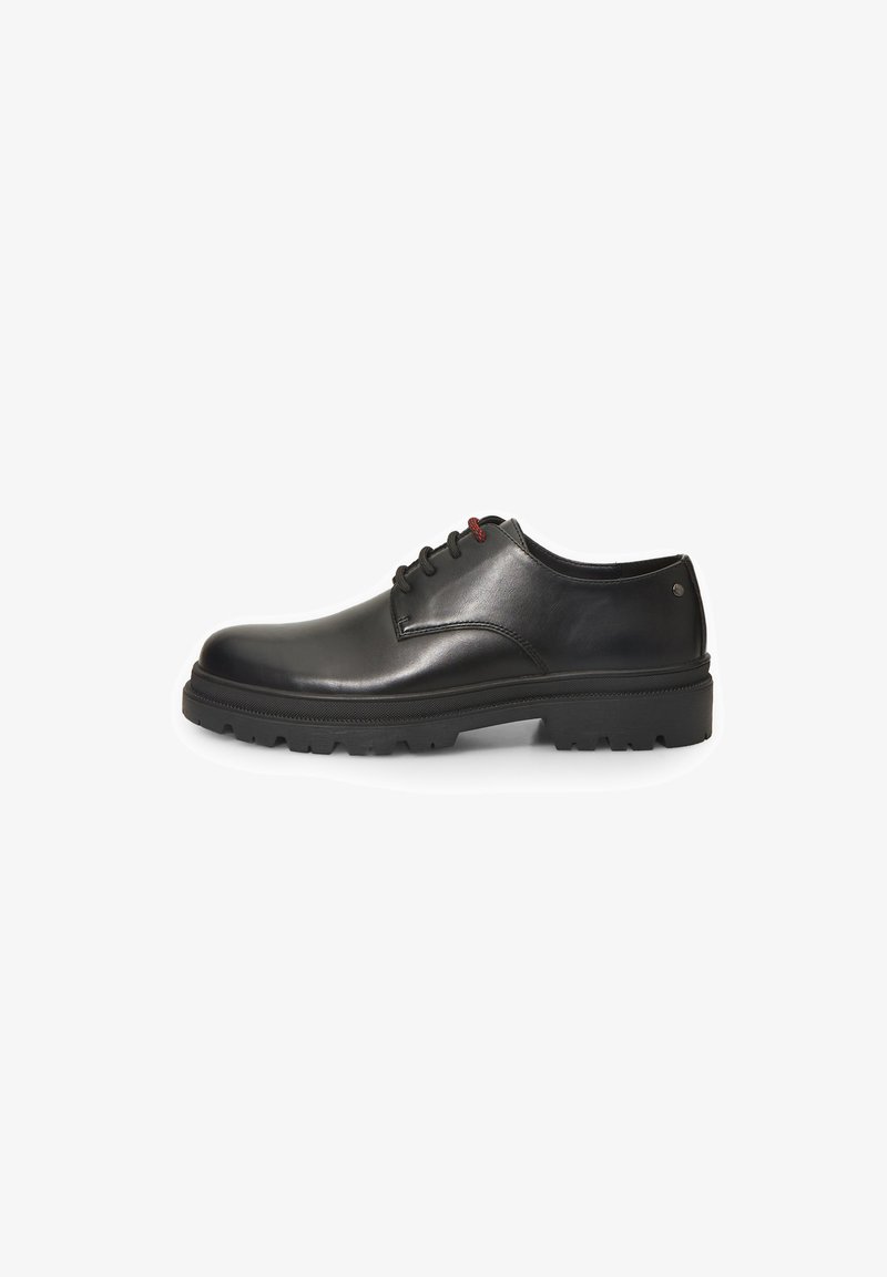 Bata Fűzős cipők - Black