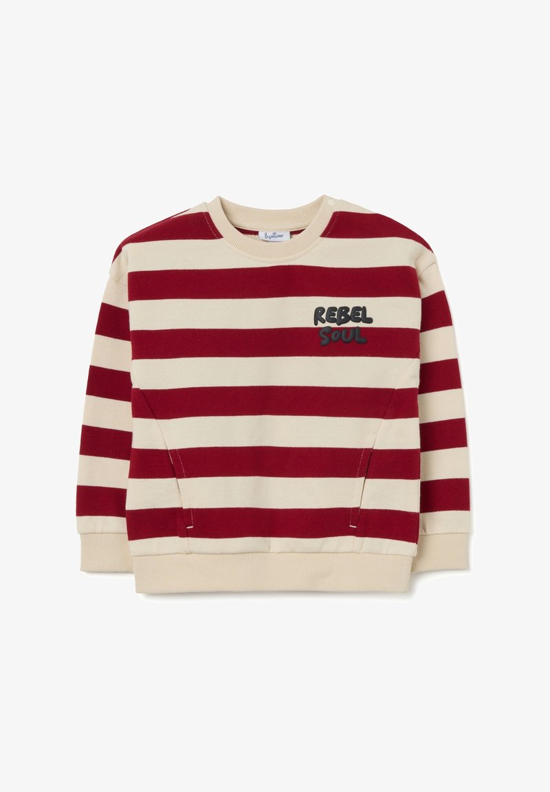 Gestreepte sweatshirt met rode en crèmekleurige horizontale strepen, ronde halslijn, zijsplitten en reliëftekst "REBEL SOUL" in zwart.