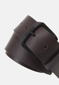 HUGO BERKER - Vöö - dark brown