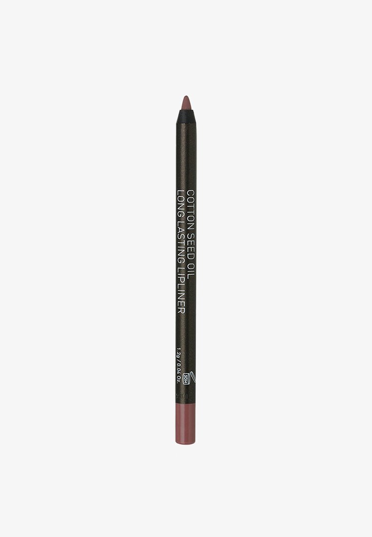 Crayon à lèvres marron avec une pointe foncée et une base marron clair. L'emballage présente un texte argenté sur fond sombre, indiquant une formule longue durée.