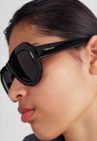 FERRAGAMO Ochelari de soare - black