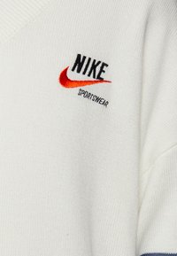 Nike Sportswear NIKE TREND SWEATER - Πουλόβερ - off-white