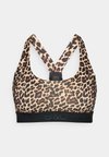 MEDIUM SUPPORT LEOPARD PRINT BRA WITH RACERBACK - Sportmelltartó közepesen nehéz sportoláshoz - dark brown/black/beige
