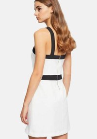 Gaudi Jeans CORTO - Etui-jurk - bianco