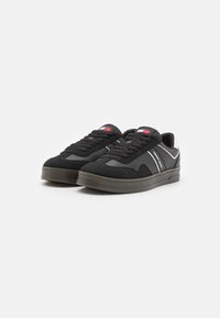 Tommy Jeans RETRO CUPSOLE - Sportcipő - black