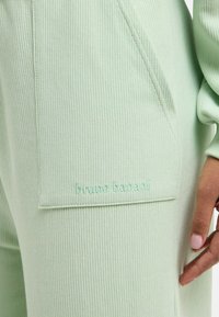 Bruno Banani OVERSIZE CANTU - Jogginghose - grün