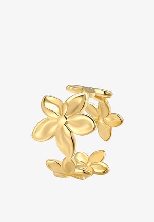 Anello d'oro con tre fiori collegati a cinque petali, ogni petalo liscio e arrotondato, disposto in un delicato design traforato.