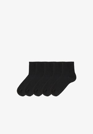Fünf Paar schwarze Baumwollsocken mit glatter Textur, knöchelhohem Design und verstärktem Zehenbereich.