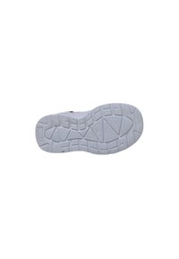 Fehér sneaker talp, textúrált tapadó felülettel és jól definiált barázdákkal, finom logórészletezéssel. Tiszta dizájn, tartós gumiból készült.
