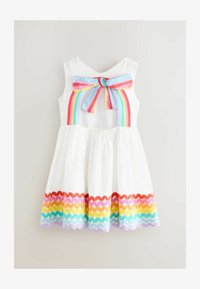 Valimata, white rainbow