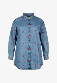 Selezionato, light blue kiss