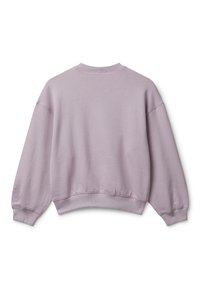 Felpa crewneck color lavanda con maniche lunghe, polsini a coste e orlo a coste, mostrata da dietro su uno sfondo bianco.