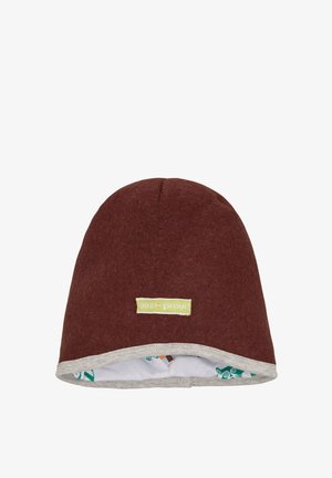 Bruine vilten beanie met een lichtgrijze binnenkant. Heeft een klein groen label aan de zijkant. Eenvoudige, ronde vorm met een gladde textuur.