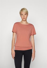 Yogasearcher MEDE - T-shirt basique - cedar