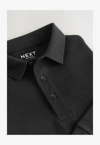 Nevybrané, black
