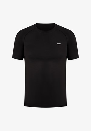 Schwarzes T-Shirt mit kurzen Ärmeln und Rundhalsausschnitt, mit kleinem rechteckigem Logo auf der linken Brust.
