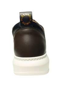 ALEXANDER SMITH WEMBLEY - Baskets basses - marrone