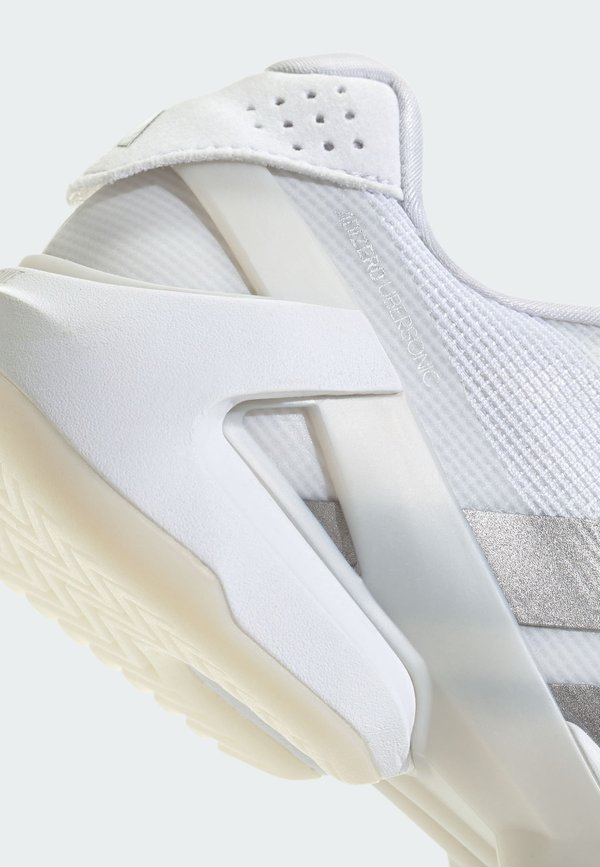 ADIZERO UBERSONIC  - Multicourt tennis shoes4
