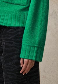 Next POCKET - Neuletakki - bright green