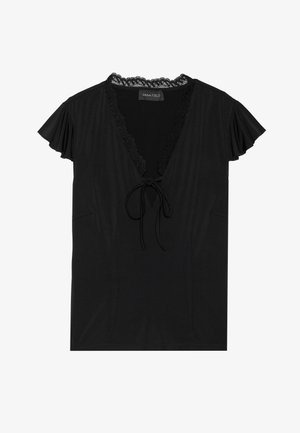 Juodas trumpomis rankovėmis viršus su giliu V formos iškirpimu, nėriniuota apdaila ir priekinėmis surišimo detalėmis. Minkšta medžiaga su raukšlėmis ant rankovių.