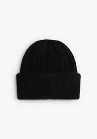 Gorro de punto negro con textura acanalada, que presenta un diseño de puño enrollado. Hecho de material de lana suave.