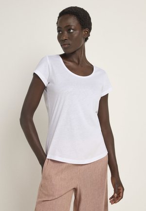 Basic T-shirt - white