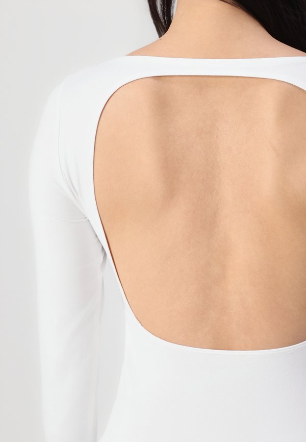 Soft Stretch Seamless Fabric Open-Back Top - Long sleeved top2