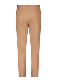 Beige Slim-Fit-Hosen mit einer glatten Oberfläche. Ausgestattet mit einem flachen Bund, zwei Gesäßtaschen und Nähdetails.