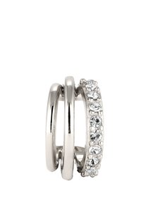 Silverfärgade metallörhängen som har tre sammanbundna ringar, två släta och en med klara, runda kristaller.