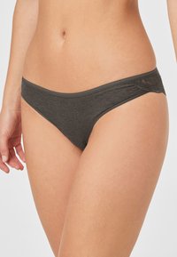 Donkergrijze hipsteronderbroek van glad katoen, met een kanten accent langs de tailleband. Ontworpen voor een comfortabele pasvorm.