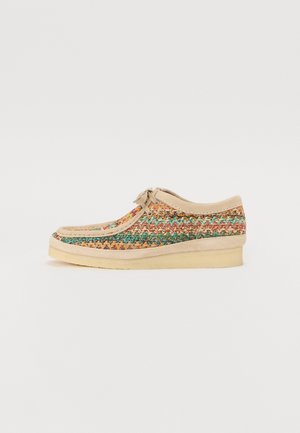 Kickers BOTTILLONS DALTREY CHUCK - Bottines à plateau - beige