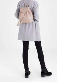 Even&Odd Rucksack - light pink