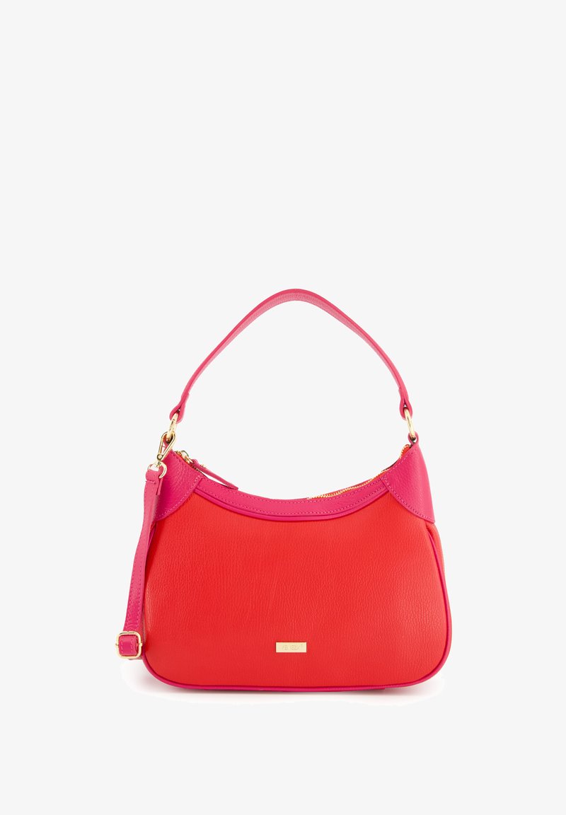 Czerwona i różowa skórzana torba na ramię o zakrzywionym kształcie. Posiada zamek błyskawiczny, odpinany pasek oraz złote akcenty.