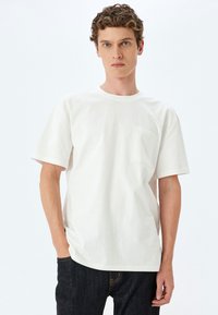 OVERSIZED  - T-paita - white