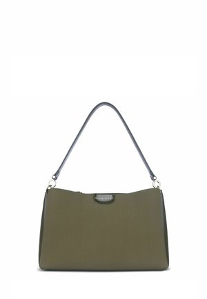 Bolso rectangular verde oliva para llevar al hombro con una correa fina negra y una pequeña placa con el logo de Bugatti centrada cerca de la parte superior.