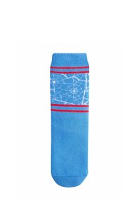 Calcetín azul hecho de material suave, con un patrón agrietado y dos franjas rojas cerca de la parte superior. Textura suave con una puntera sólida.