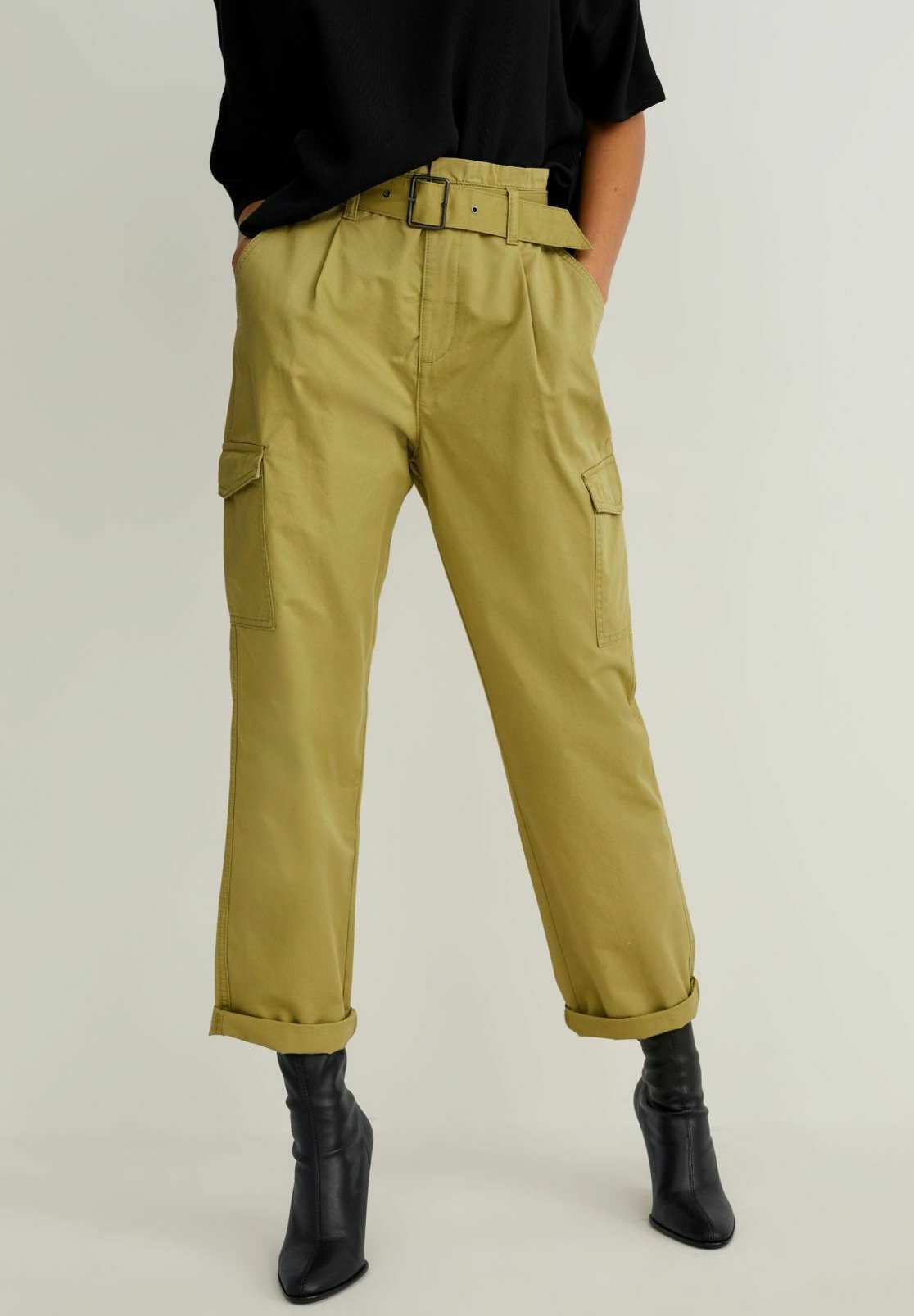 Outfits con jeans de pierna ancha para lucir delgada y elegante - Como  Organizar la Casa