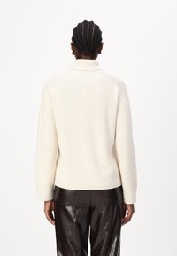 Tommy Hilfiger CARDI SWEATER - Pulover - ivory petal