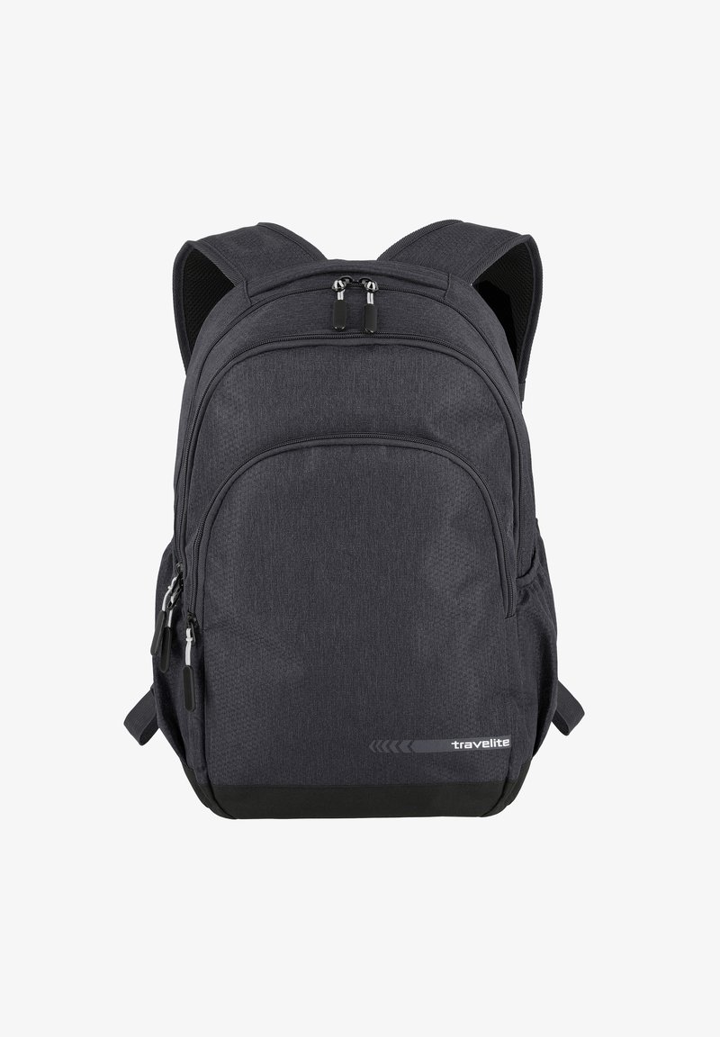 Zaino nero realizzato in tessuto testurizzato, con due compartimenti con zip, spallacci imbottiti e un accento logo sulla parte anteriore.