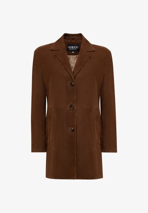 Bruine suède blazer met een reverskraag, enkele knoopsluiting, zijzakken en een gladde binnenvoering.