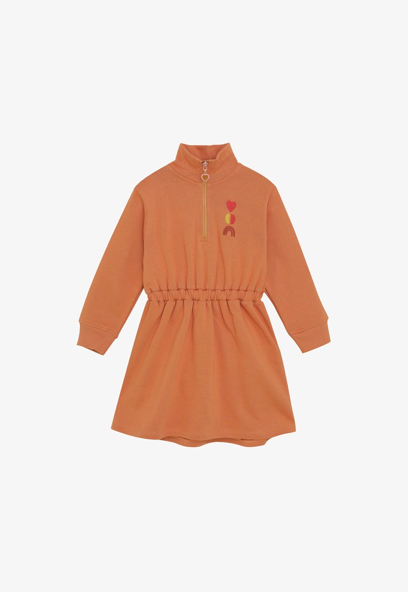 Langarmige oranje kinderkleed met elastische taille, halve rits kraag, hartvormige ritssluiting en kleine borduursels van een hart, maan en regenboog.