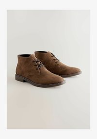 Unselected, tan brown