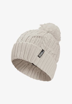 Cremfarbener Strickmütze mit einem Bommel oben, geripptem Muster und einem kleinen schwarzen Logoetikett am umgeschlagenen Rand.