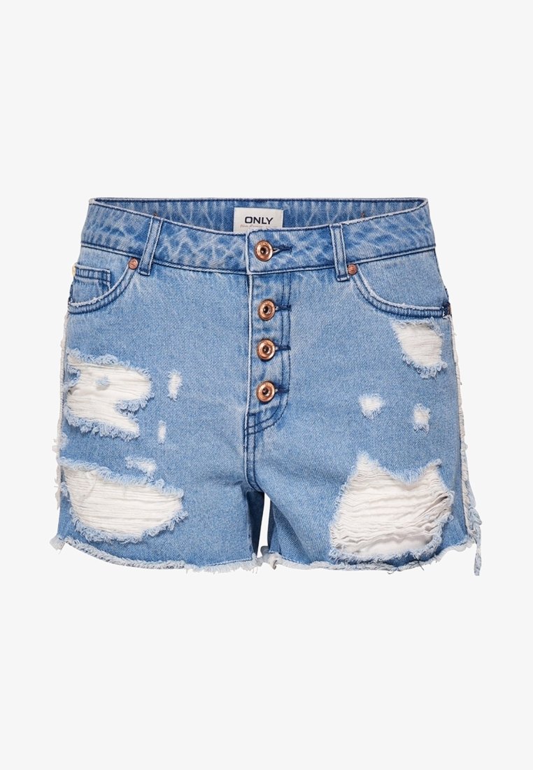 Short en jean bleu clair avec plusieurs grandes zones usées, quatre boutons devant et des ourlets effilochés.